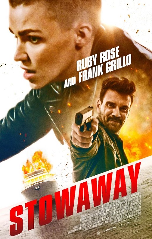 2022年美国惊悚片《激战游艇》BD中英双字